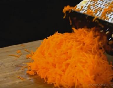 Как приготовить морковный маффин?